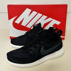 Nike Roshe Two NWT
